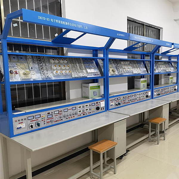 電子焊接裝配調(diào)試教學(xué)實訓(xùn)臺(圖1) 電子焊接裝配調(diào)動測量試驗教學(xué)實驗臺,液壓與氣動綜合實驗裝置