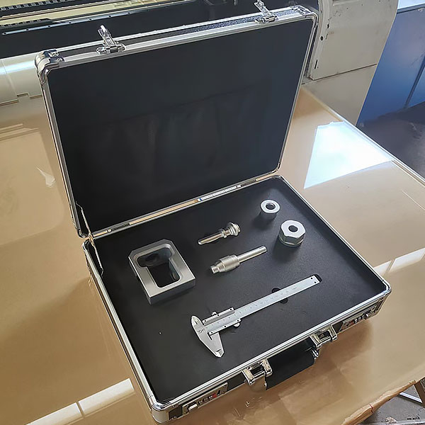 偏心機構(gòu)測繪技術(shù)實訓(xùn)裝置(圖1) 偏心機構(gòu)測繪技術(shù)實驗裝置,太陽能汽車動力實驗裝置