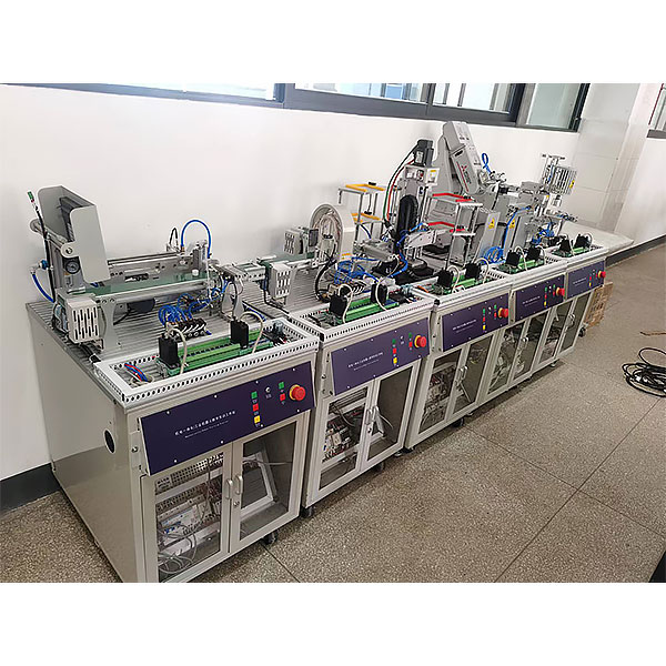 機(jī)電一體化綜合實(shí)訓(xùn)臺(tái)(圖1) 機(jī)電一體化綜合實(shí)驗(yàn)臺(tái),中級(jí)維修電工實(shí)驗(yàn)裝置